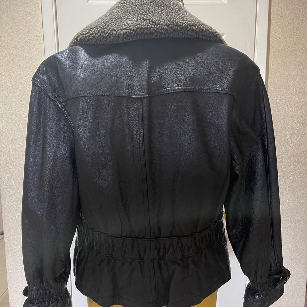 Leather jacket - Picture 2 of 2